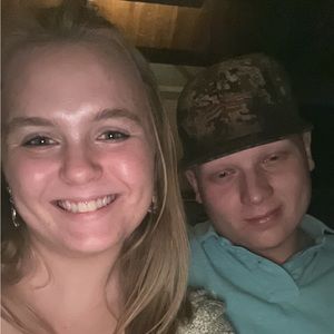 Meet your Posher, Caroline